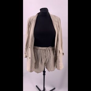 The Drop Elastic Waist Linen Short